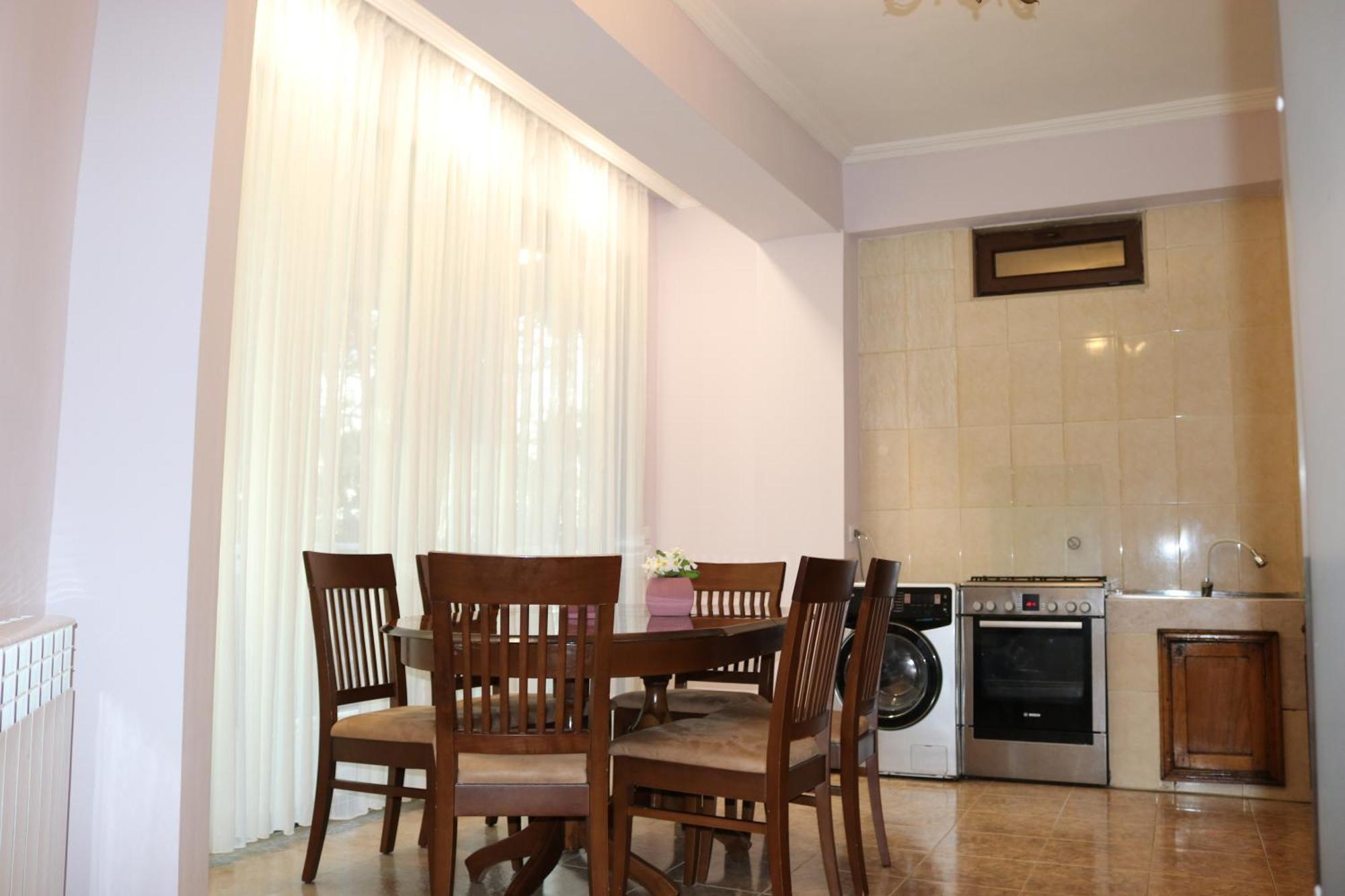 Apartment Near The Sea 1 Kobuleti Exterior foto